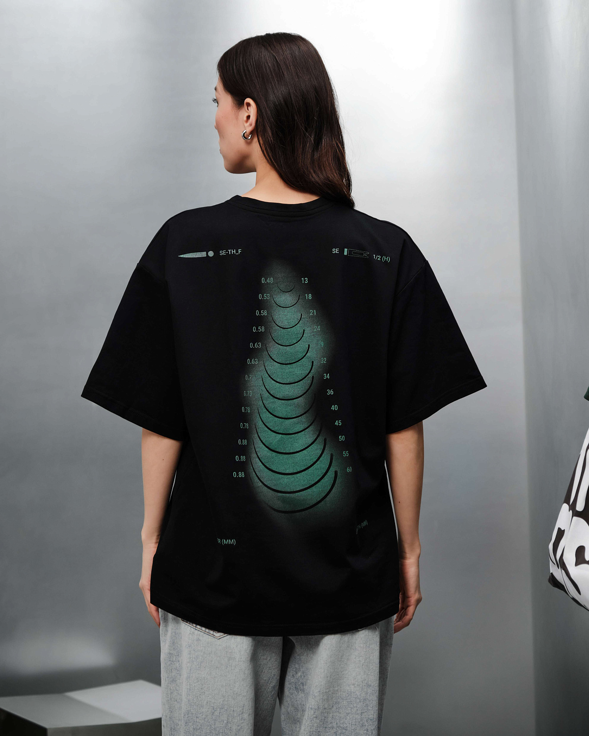 Футболка оверсайз На игле (XL, Черный Garment)
