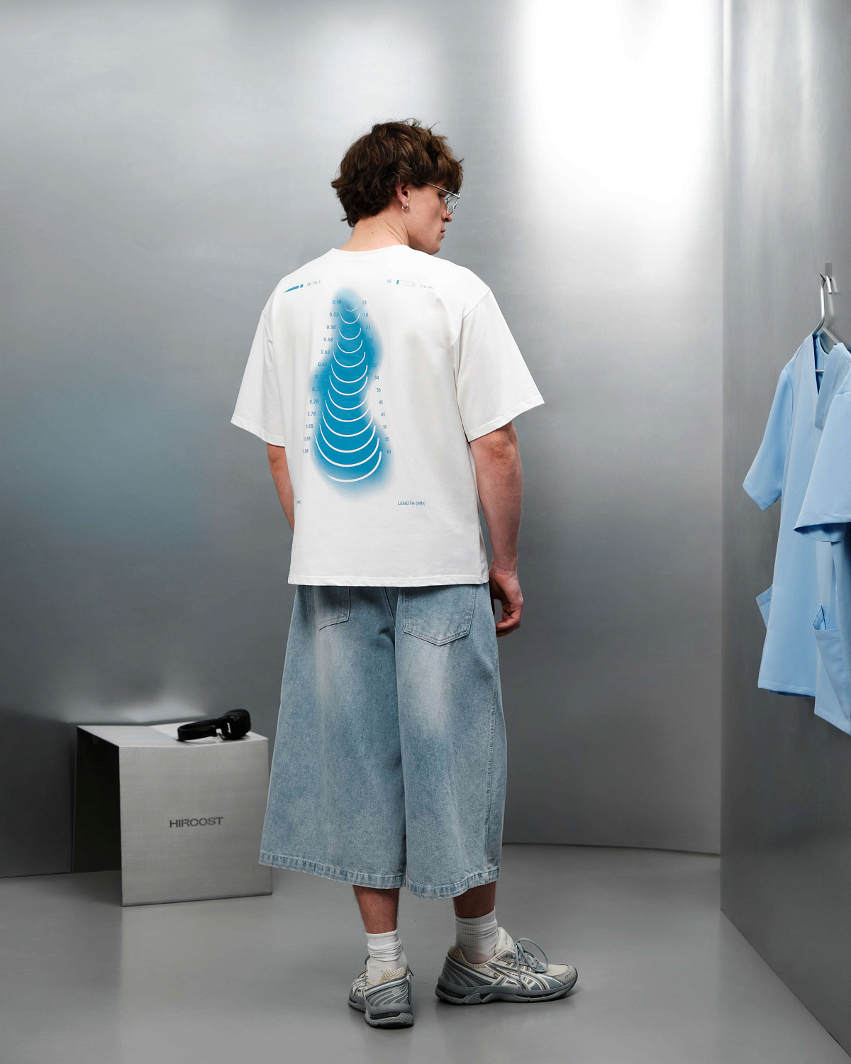 Футболка На игле (XL, Белый)