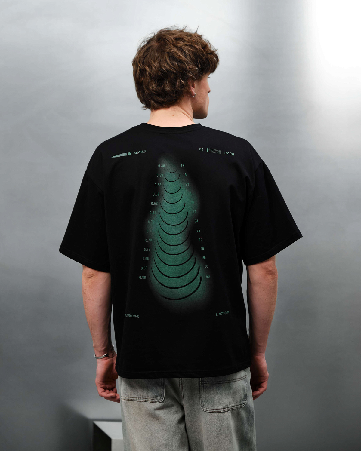 Футболка оверсайз На игле (XL, Черный Garment)