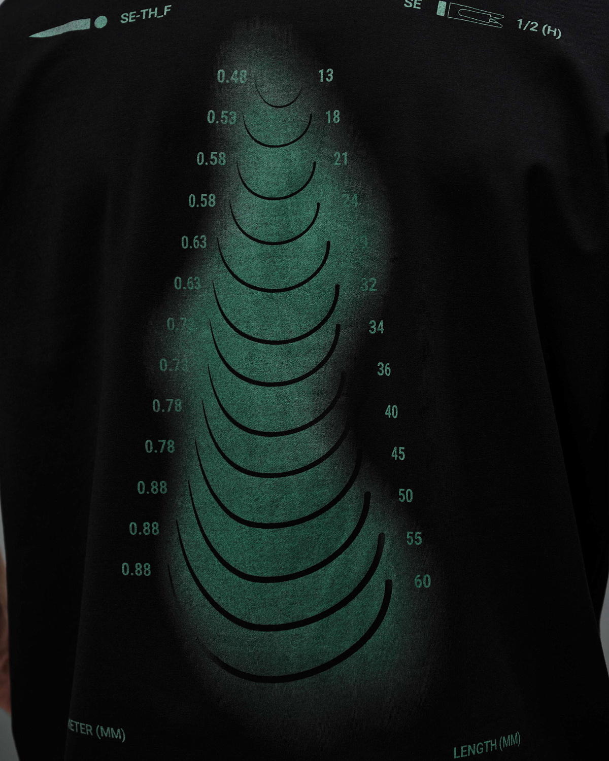 Футболка оверсайз На игле (XL, Черный Garment)